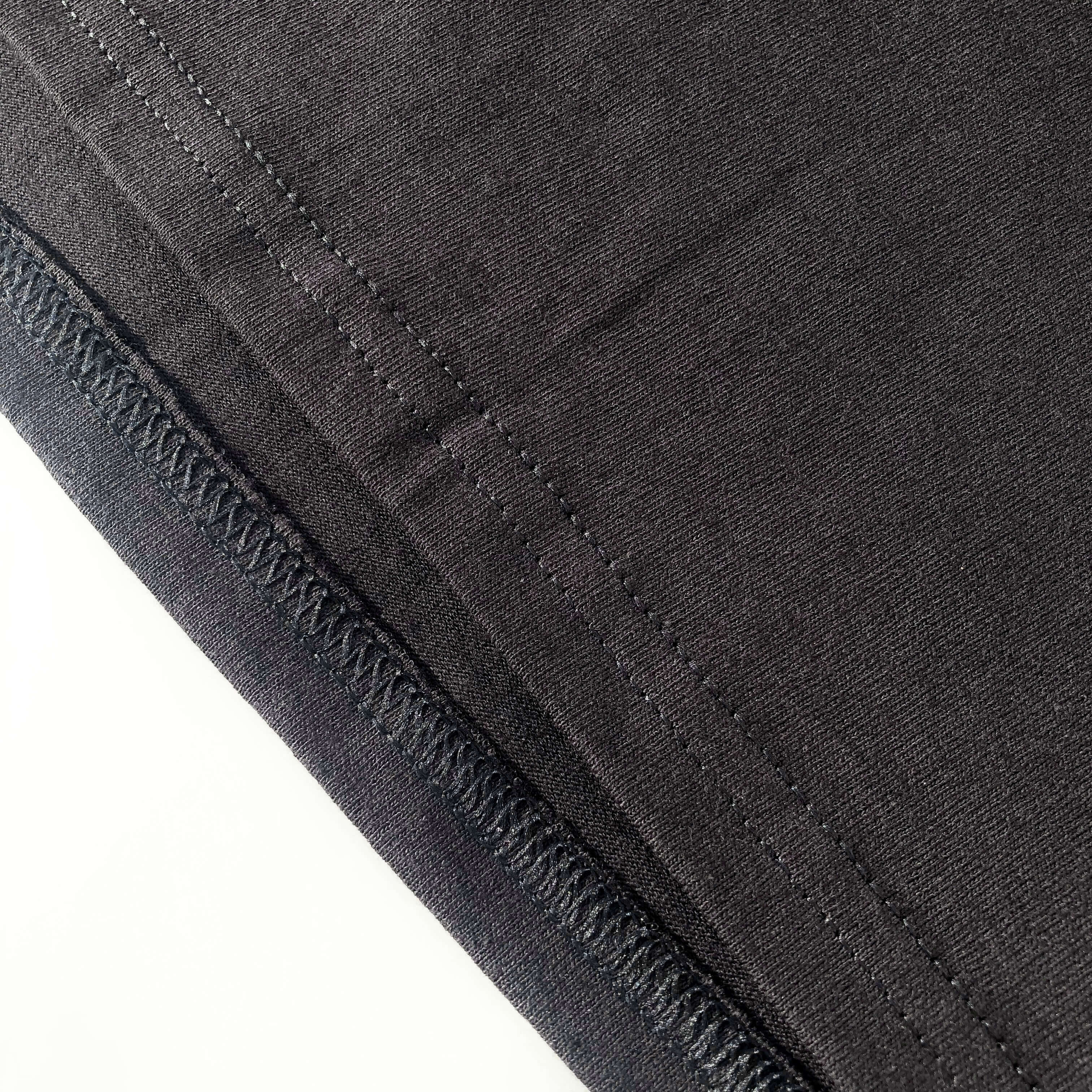 Classic Durable Midweight 100% Cotton Black Long-Sleeve T-shirt Bottom Hem