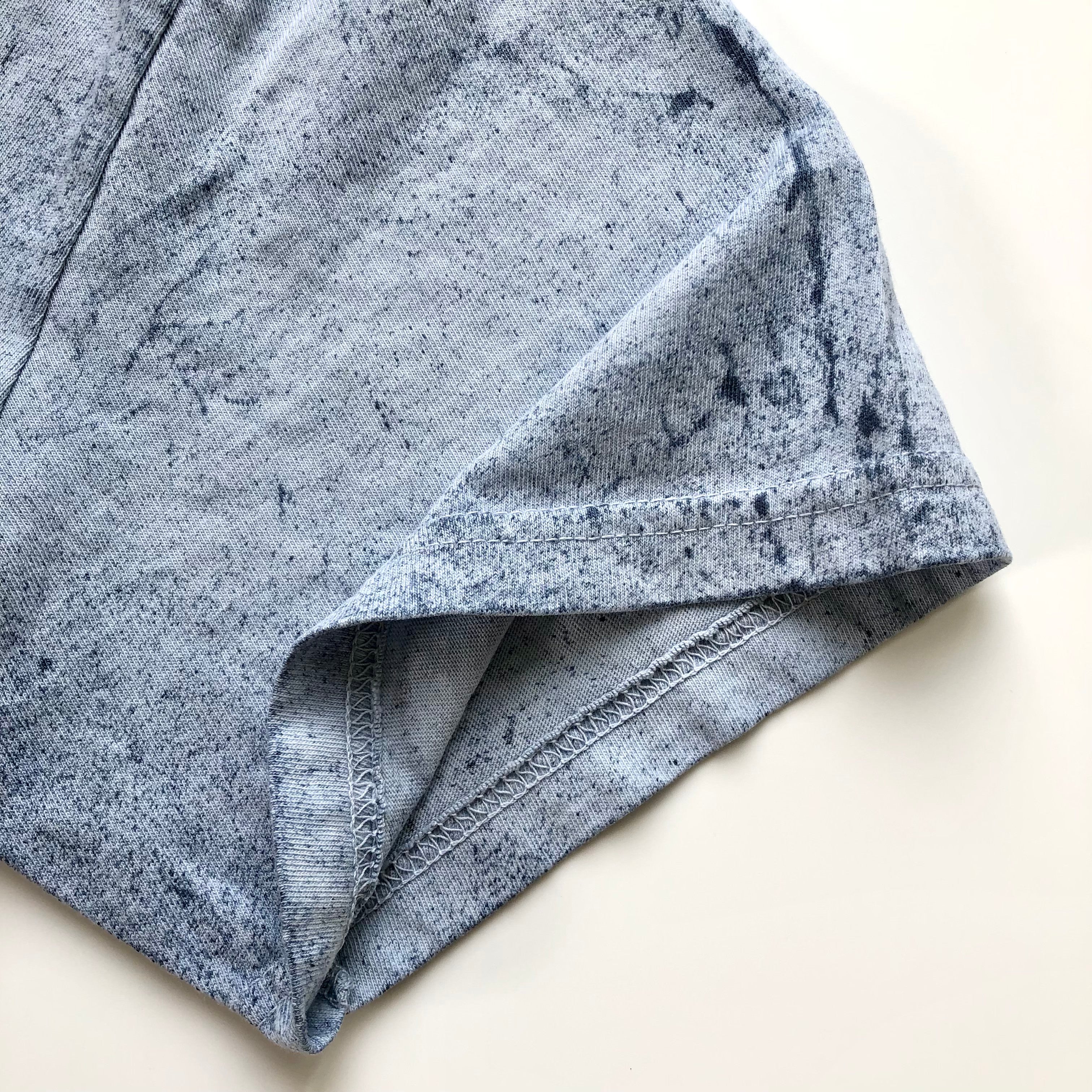 Soft USA Premium Cotton Relaxed Heavyweight Eco Dye Ocean Color Blast T-shirt Sleeve Hem