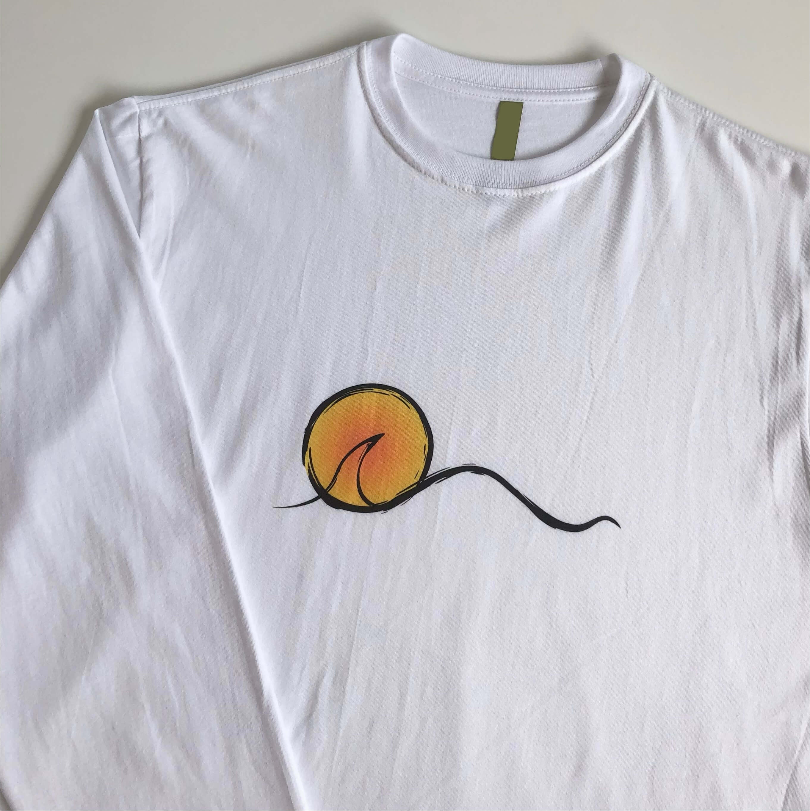 Sunset Street Surf Look 100% Organic Cotton White Long-Sleeve T-shirt | Men&