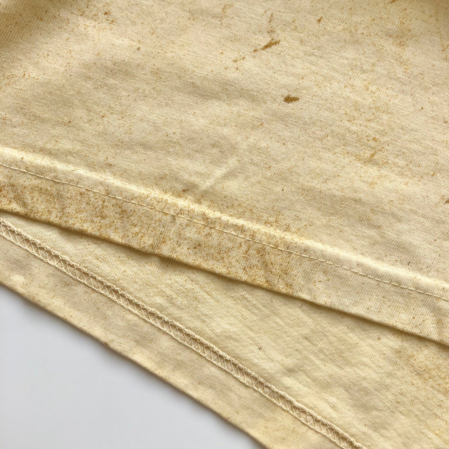 Soft USA Premium Cotton Relaxed Heavyweight Eco Dye Citrine Color Blast T-shirt Bottom Hem 